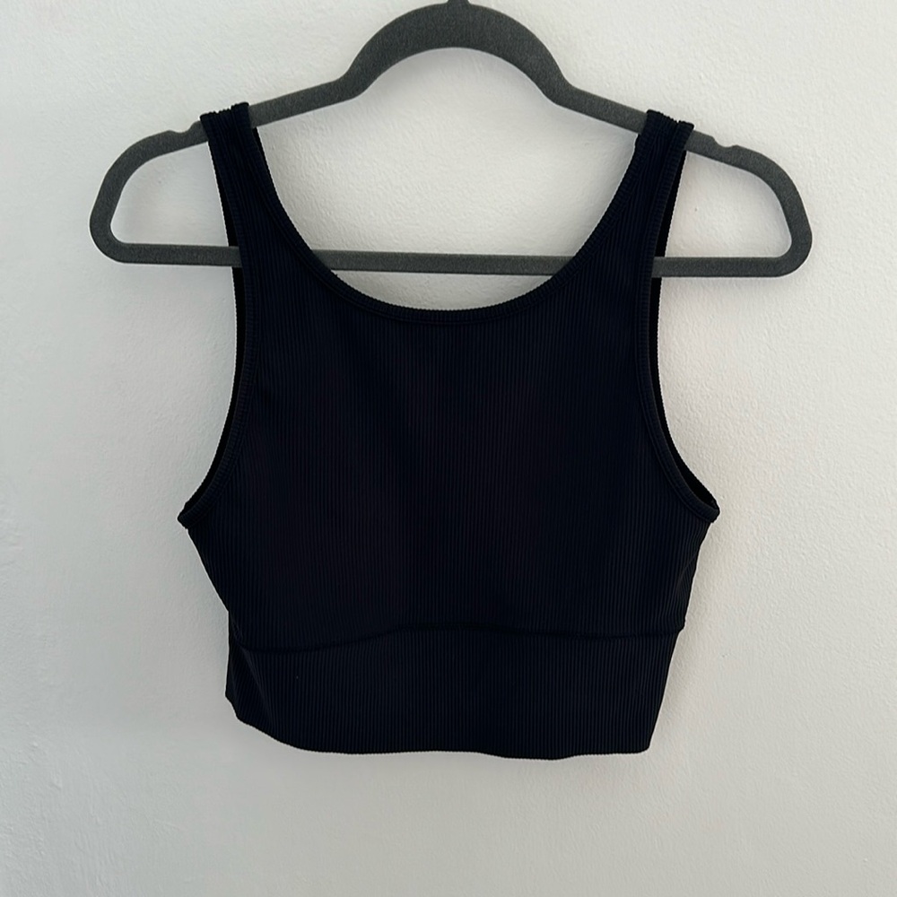 Lululemon ribbed power pivot tank🖤